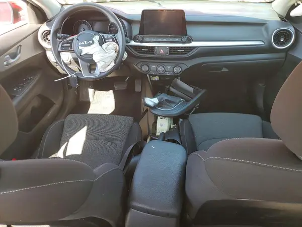 3KPF24AD1PE592104 2023 KIA FORTE - Image 8