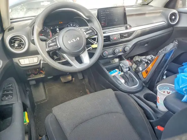 3KPF24AD1PE593463 2023 KIA FORTE - Image 8