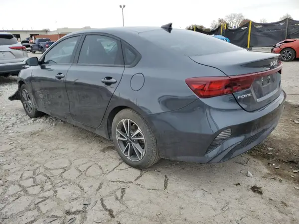 3KPF24AD1PE594399 2023 KIA FORTE - Image 2