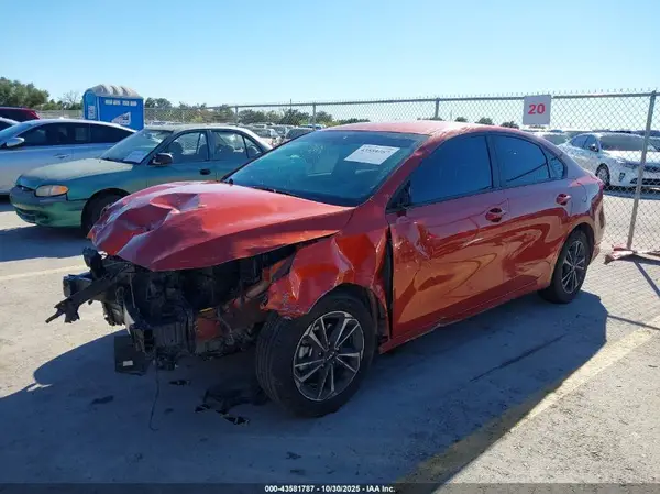 3KPF24AD1PE596427 2023 KIA FORTE - Image 2