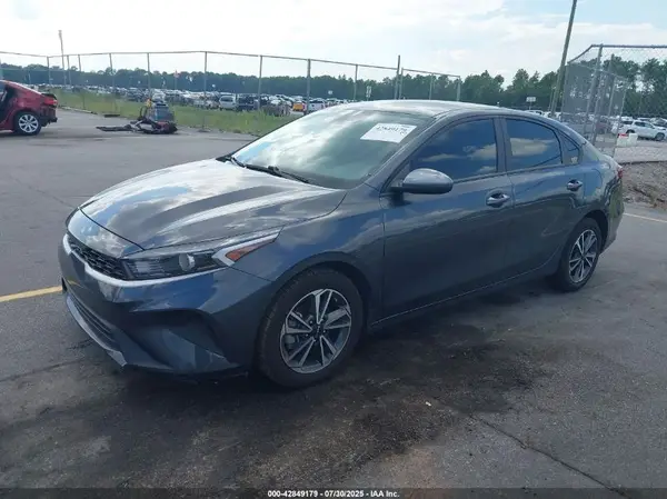 3KPF24AD1PE596802 2023 KIA FORTE - Image 2