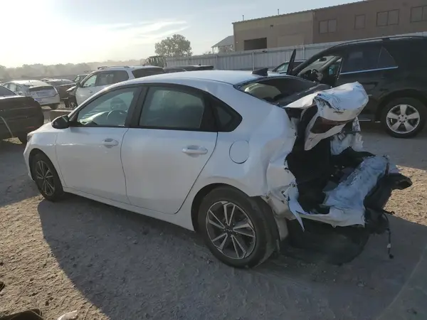 3KPF24AD1PE600346 2023 KIA FORTE - Image 2