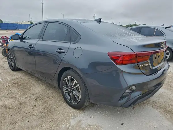3KPF24AD1PE601139 2023 KIA FORTE - Image 2