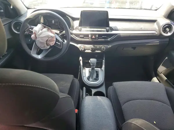 3KPF24AD1PE601562 2023 KIA FORTE - Image 8