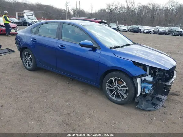 3KPF24AD1PE602579 2023 KIA FORTE - Image 1