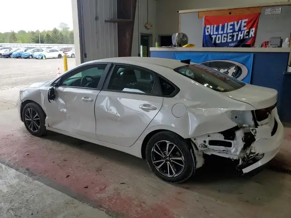 3KPF24AD1PE604784 2023 KIA FORTE - Image 2