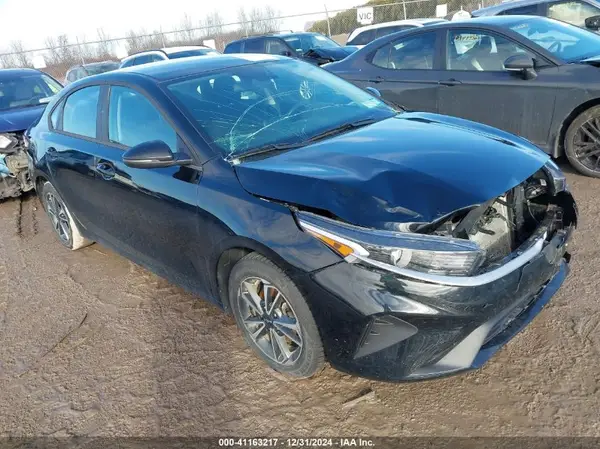 3KPF24AD1PE605224 2023 KIA FORTE - Image 1