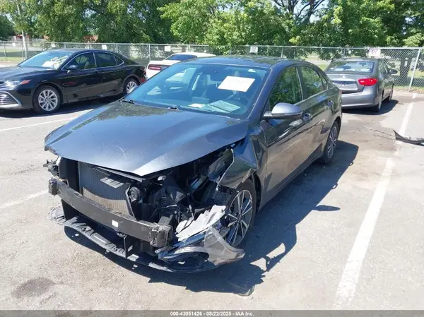 3KPF24AD1PE606549 2023 KIA FORTE - Image 2
