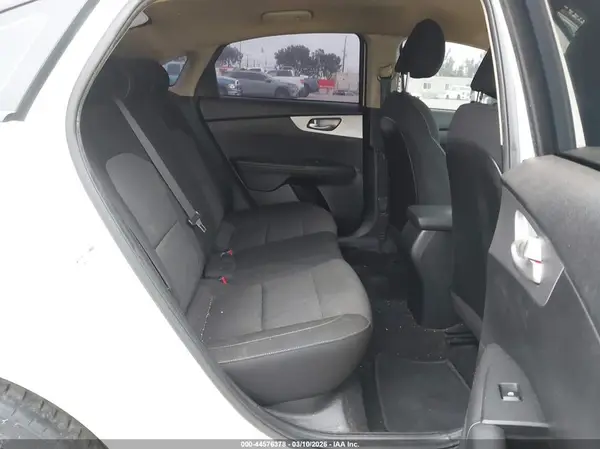 3KPF24AD1PE608351 2023 KIA FORTE - Image 8