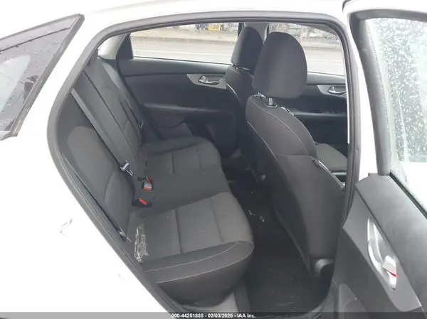 3KPF24AD1PE610729 2023 KIA FORTE - Image 8