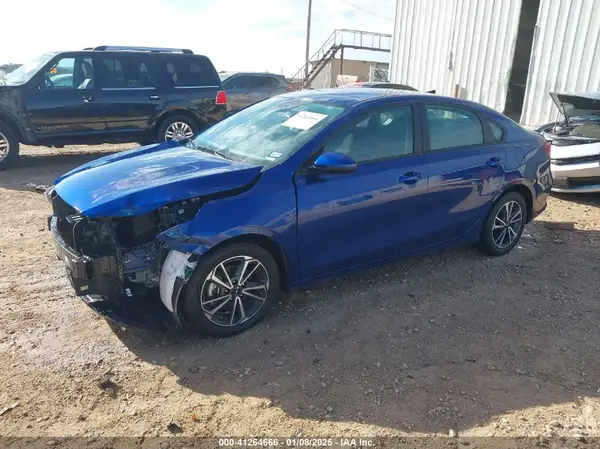 3KPF24AD1PE613386 2023 KIA FORTE - Image 2