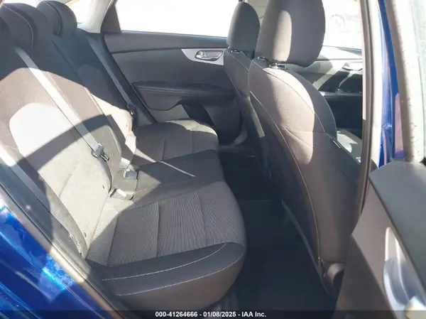 3KPF24AD1PE613386 2023 KIA FORTE - Image 8