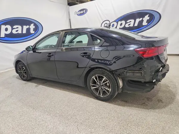 3KPF24AD1PE613436 2023 KIA FORTE - Image 2