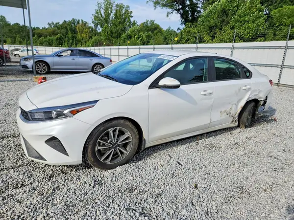 3KPF24AD1PE613534 2023 KIA FORTE - Image 1