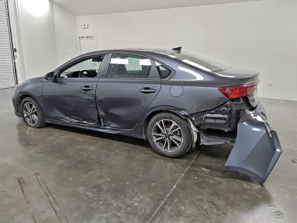 3KPF24AD1PE614618 2023 KIA FORTE - Image 2