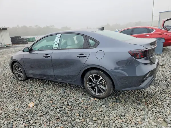 3KPF24AD1PE619544 2023 KIA FORTE - Image 2