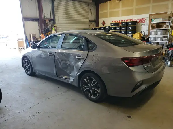 3KPF24AD1PE621018 2023 KIA FORTE - Image 2