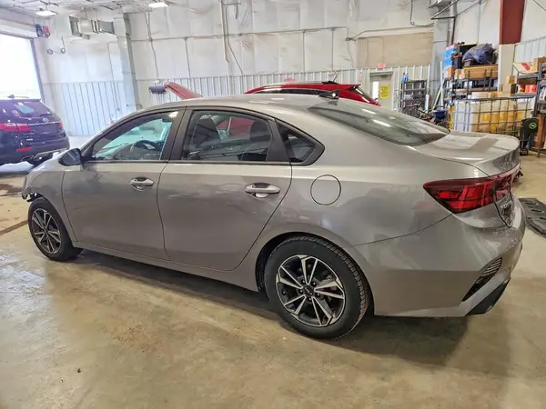 3KPF24AD1PE622024 2023 KIA FORTE - Image 2