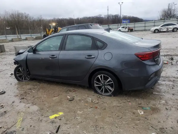 3KPF24AD1PE622542 2023 KIA FORTE - Image 2