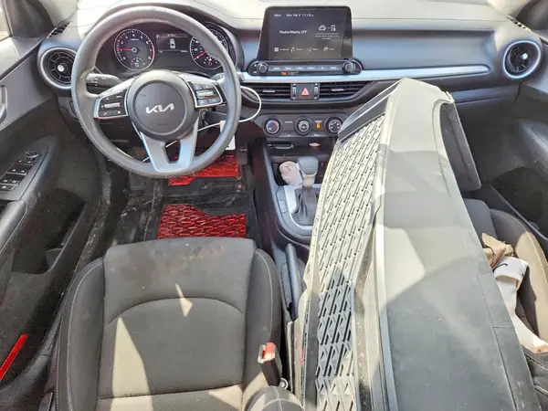 3KPF24AD1PE623058 2023 KIA FORTE - Image 8