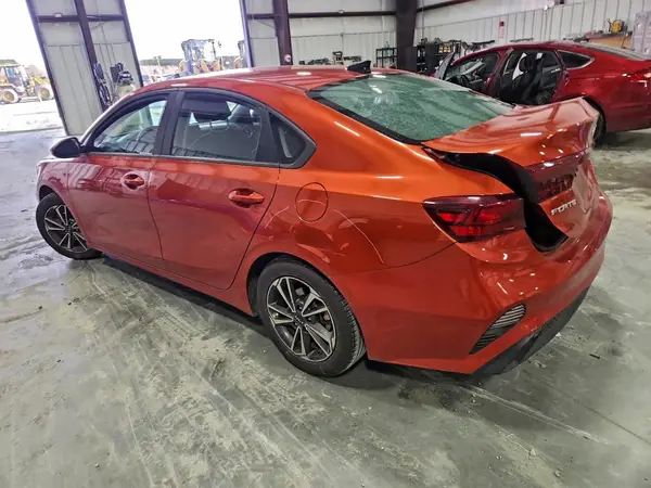 3KPF24AD1PE623884 2023 KIA FORTE - Image 2