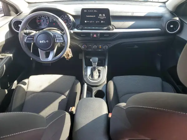 3KPF24AD1PE624629 2023 KIA FORTE - Image 8