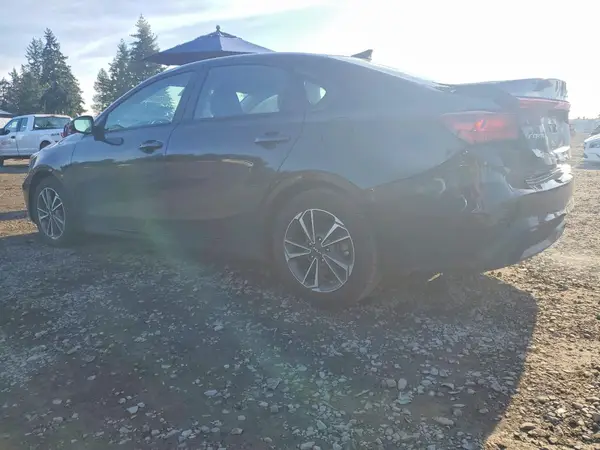 3KPF24AD1PE625781 2023 KIA FORTE - Image 2