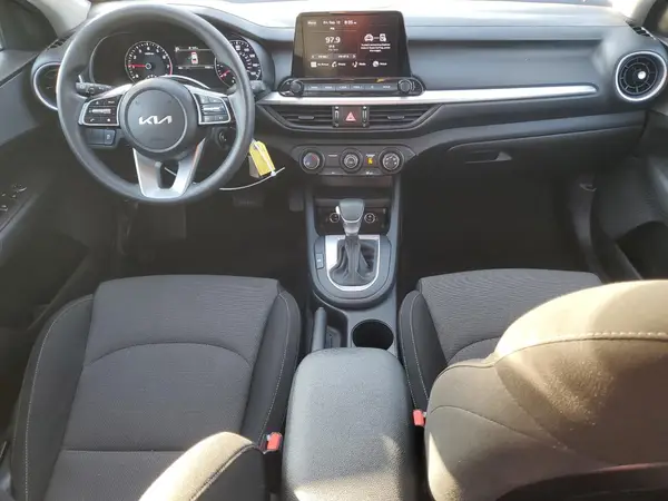 3KPF24AD1PE628275 2023 KIA FORTE - Image 8