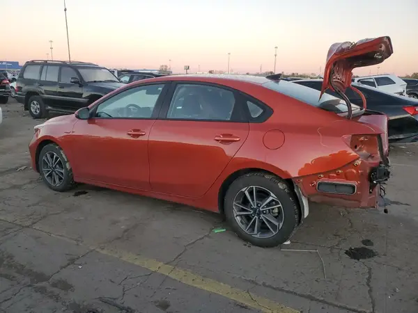 3KPF24AD1PE628602 2023 KIA FORTE - Image 2