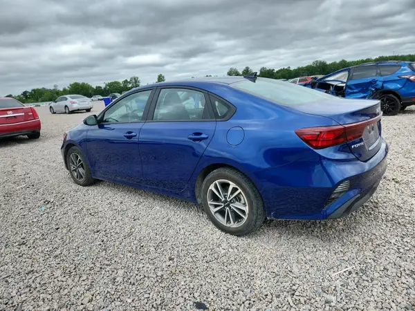 3KPF24AD1PE628762 2023 KIA FORTE - Image 2