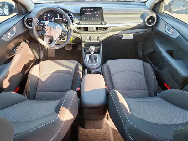 3KPF24AD1PE629877 2023 KIA FORTE - Image 8