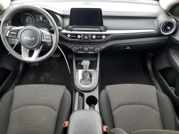 3KPF24AD1PE630253 2023 KIA FORTE - Image 8