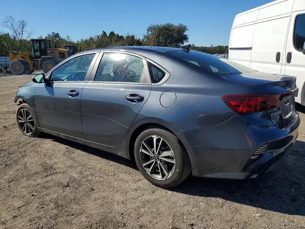 3KPF24AD1PE632200 2023 KIA FORTE - Image 2