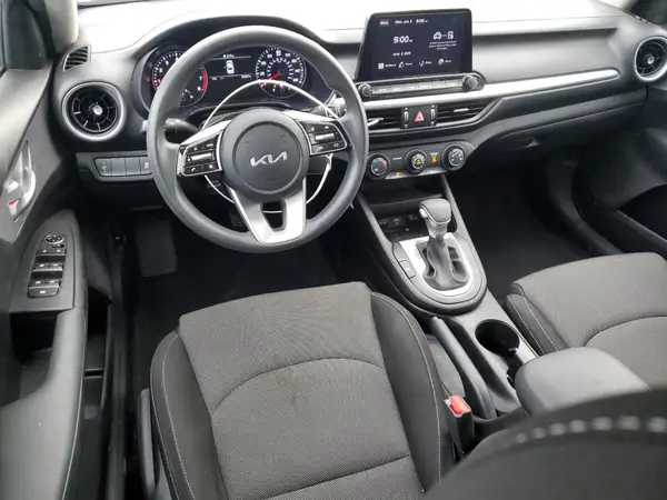 3KPF24AD1PE633119 2023 KIA FORTE - Image 8