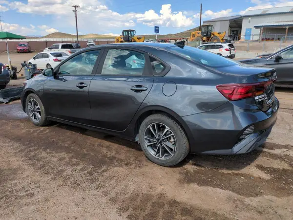 3KPF24AD1PE635744 2023 KIA FORTE - Image 2