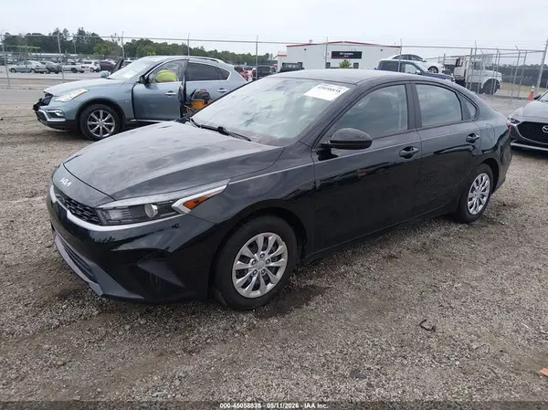 3KPF24AD1PE637204 2023 KIA FORTE - Image 2