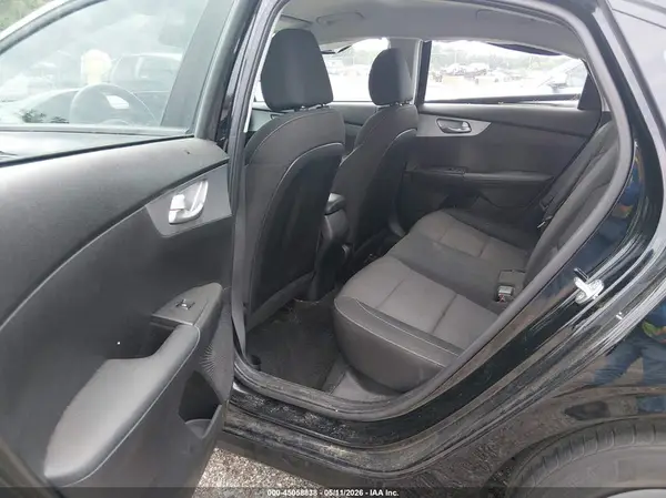 3KPF24AD1PE637204 2023 KIA FORTE - Image 8