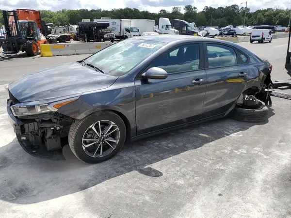 3KPF24AD1PE641964 2023 KIA FORTE - Image 1