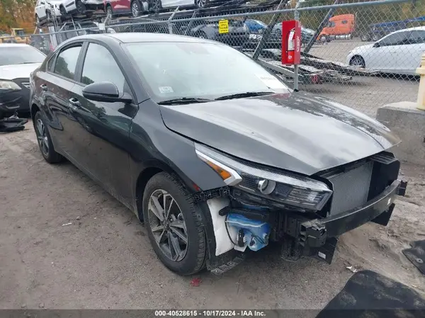 3KPF24AD1PE642421 2023 KIA FORTE - Image 1