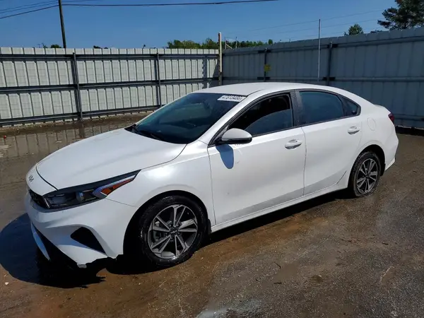 3KPF24AD1PE642581 2023 KIA FORTE - Image 1
