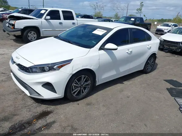 3KPF24AD1PE643424 2023 KIA FORTE - Image 2