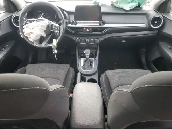 3KPF24AD1PE645562 2023 KIA FORTE - Image 8