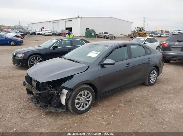 3KPF24AD1PE647523 2023 KIA FORTE - Image 2