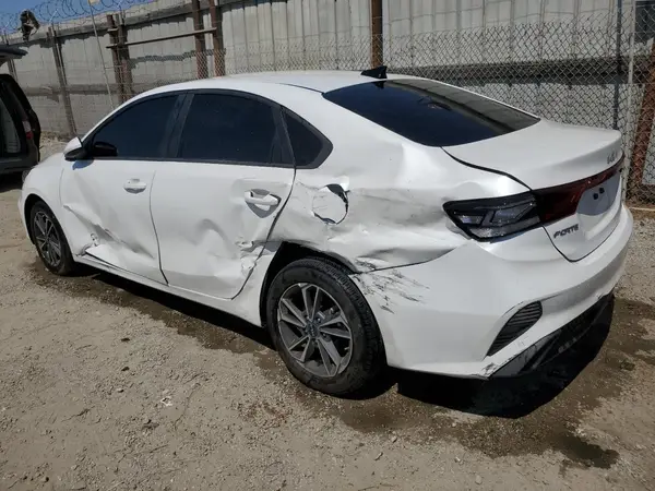 3KPF24AD1PE648588 2023 KIA FORTE - Image 2