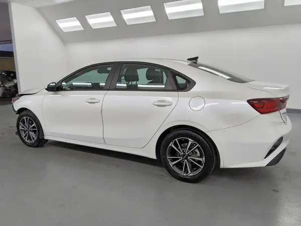 3KPF24AD1PE650096 2023 KIA FORTE - Image 2
