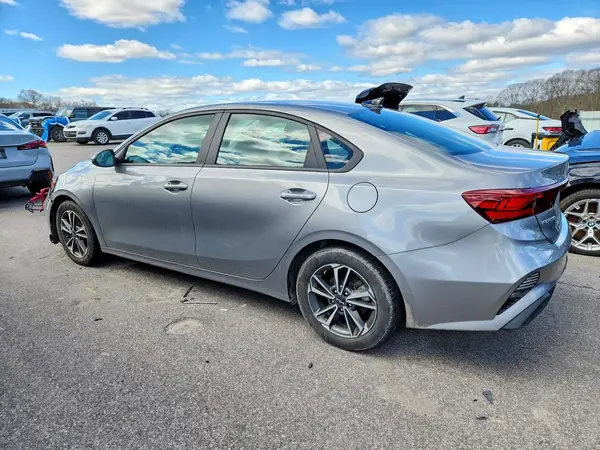 3KPF24AD1PE650583 2023 KIA FORTE - Image 2