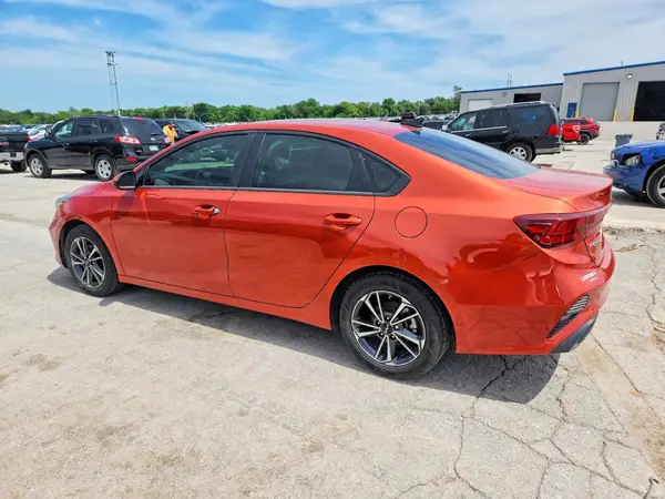 3KPF24AD1PE650728 2023 KIA FORTE - Image 2