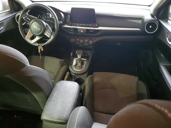3KPF24AD1PE652012 2023 KIA FORTE - Image 8