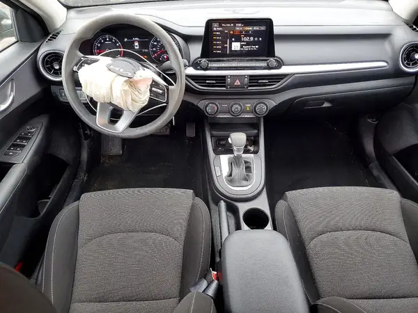3KPF24AD1PE655489 2023 KIA FORTE - Image 8