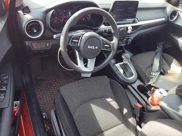 3KPF24AD1PE658750 2023 KIA FORTE - Image 8